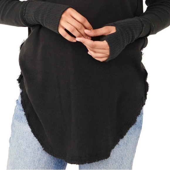 Free People NEW Oversized Cotton raw edge Long Sleeve Top - Picture 7 of 7